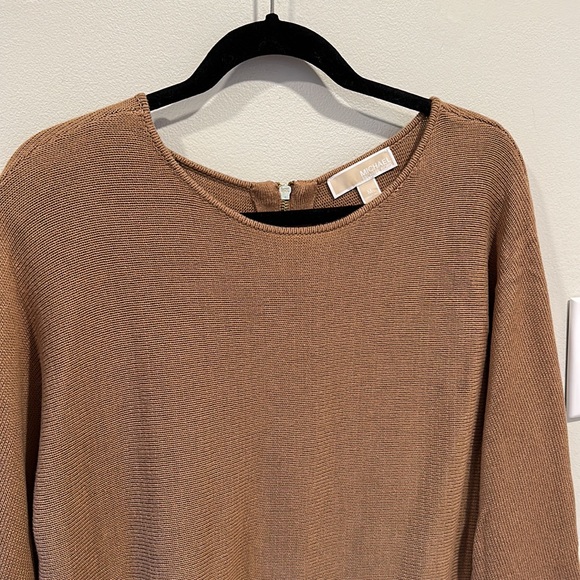 MICHAEL MICHAEL KORS Camel Oversized Knit Sweater with Gold Zipper Detail sz M - Picture 7 of 10